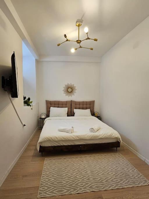 Heart Of City Center 4Br 2Bath 10 Pers Bukurešť Exteriér fotografie