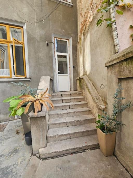 Heart Of City Center 4Br 2Bath 10 Pers Bukurešť Exteriér fotografie
